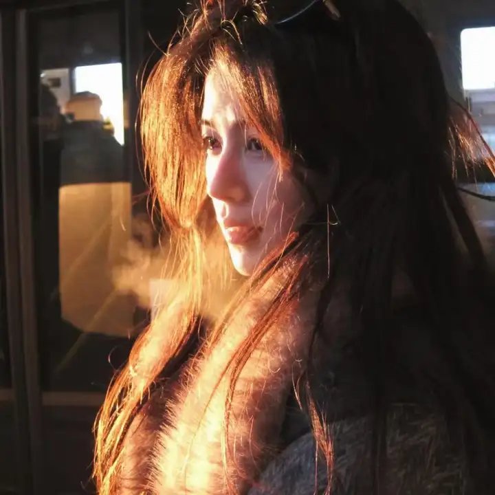 她和她的她
